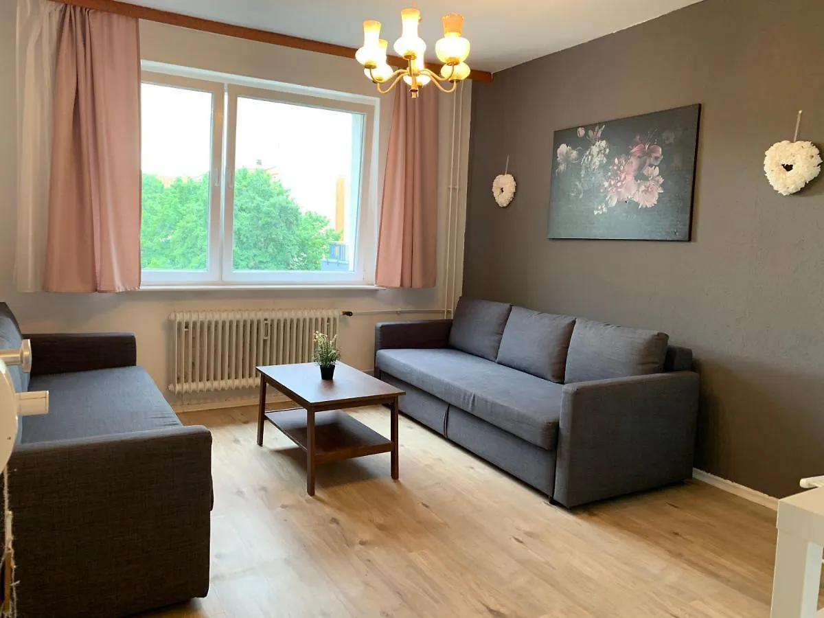 Apartment BERLIN LEBT-Wohnung für bis zu 12 Personen