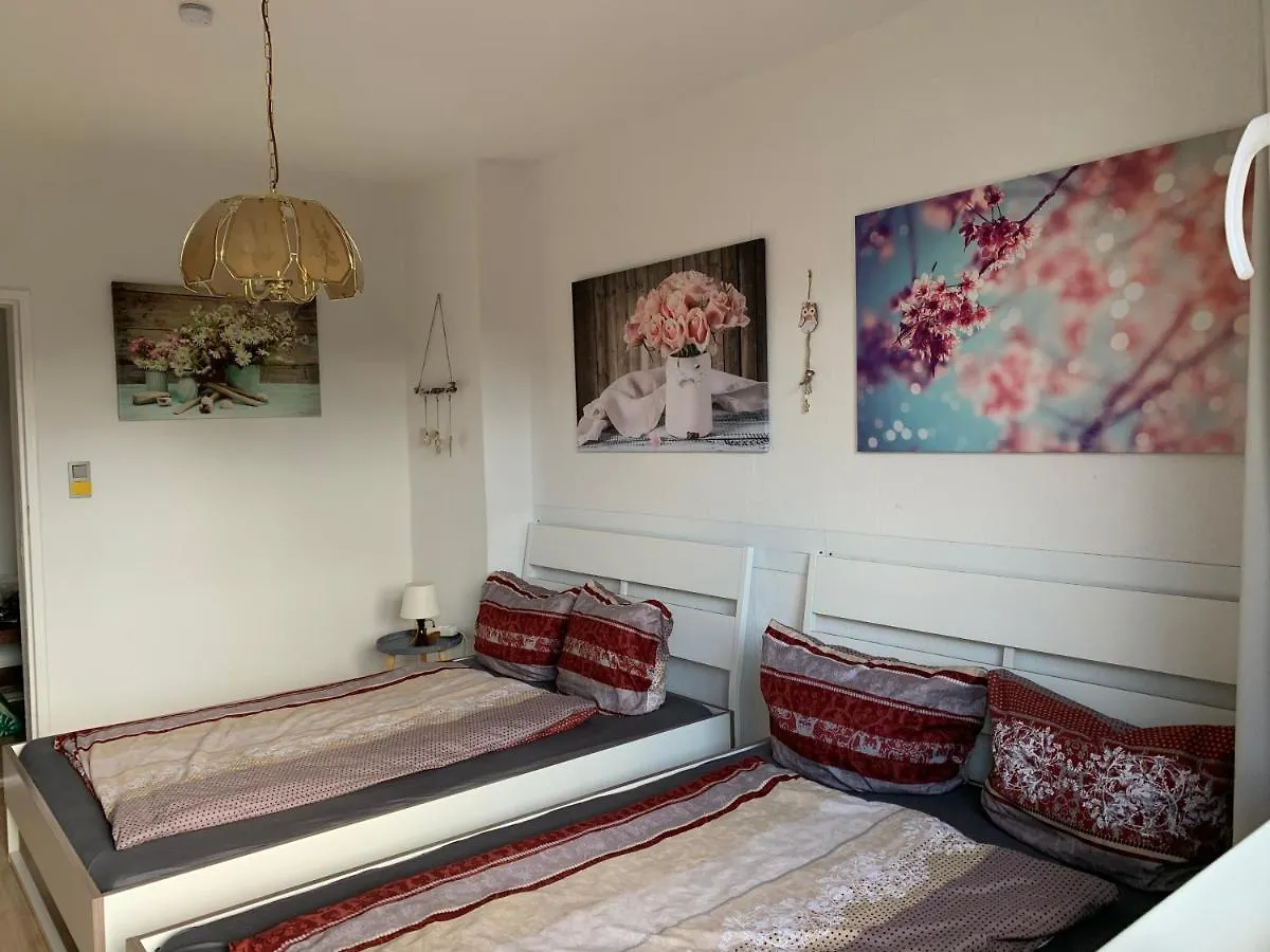 Apartment BERLIN LEBT-Wohnung für bis zu 12 Personen