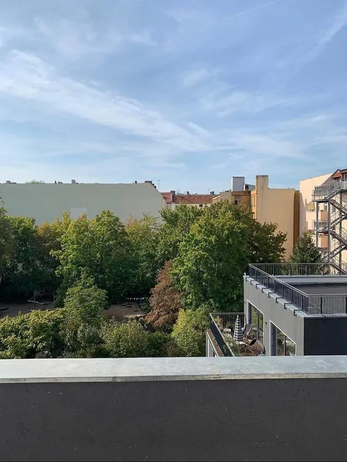 Appartement Berlin Lebt-Wohnung Fur Bis Zu 12 Personen