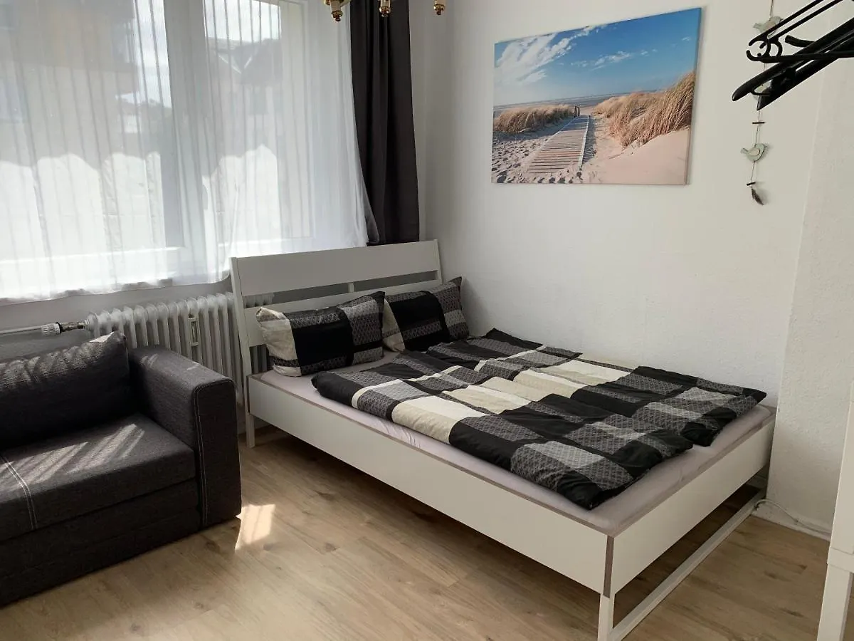 Berlin Lebt-Wohnung Fur Bis Zu 12 Personen Duitsland